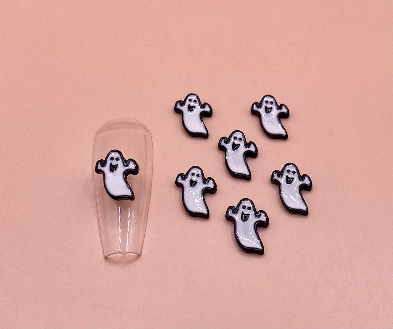 Black & White Ghost | Metal Charms